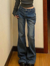 Vintage Distressed Low Rise Schlagjeans